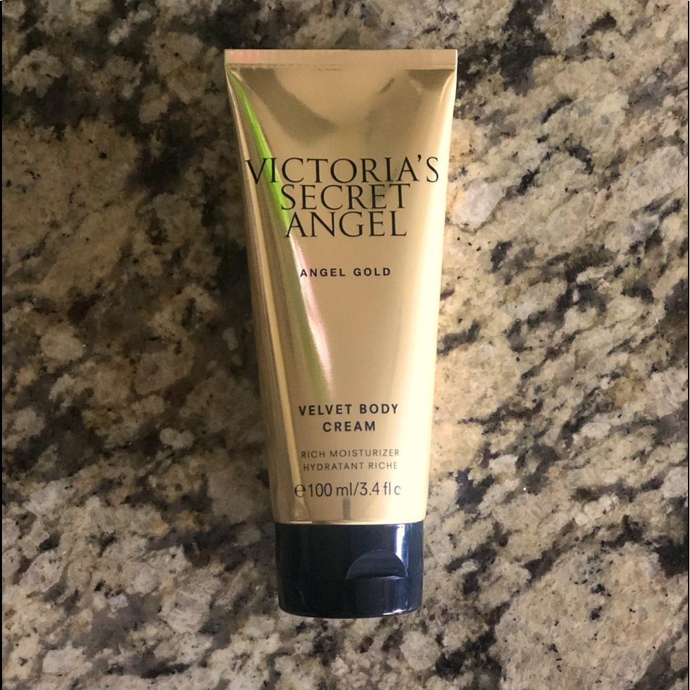 Victoria’s Secret Angel velvet body cream